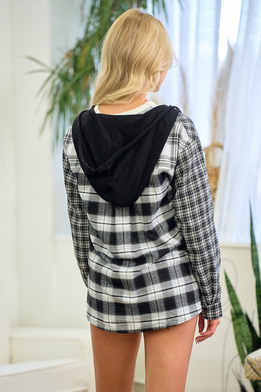 Contrast Hooded Flannel